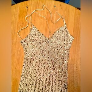 Hello Molly Gold Sequin Dress - perfect condition. Size M